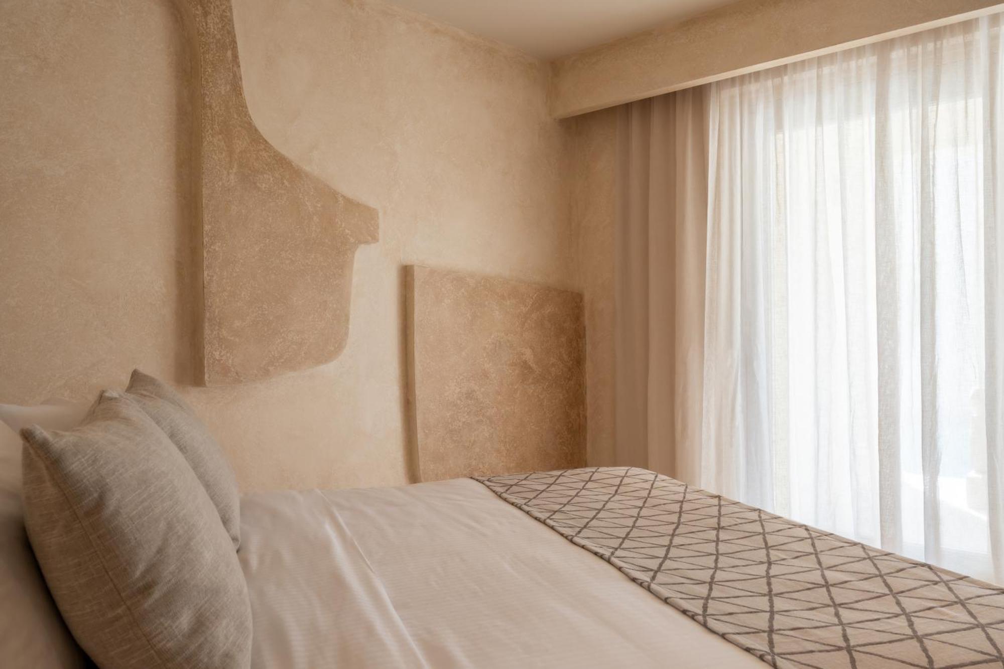 Heyday Luxury Suites Перисса Экстерьер фото