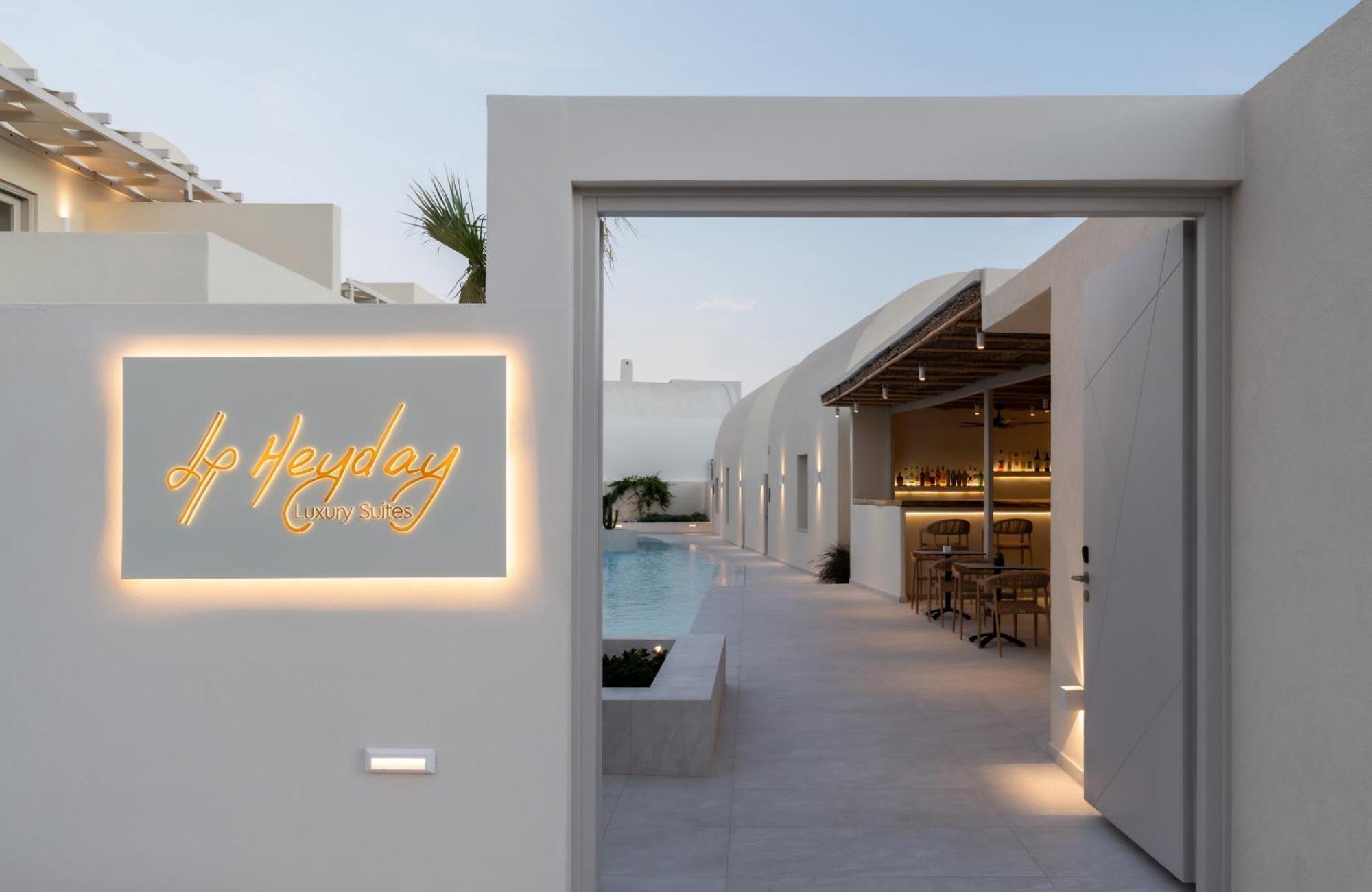 Heyday Luxury Suites Перисса Экстерьер фото